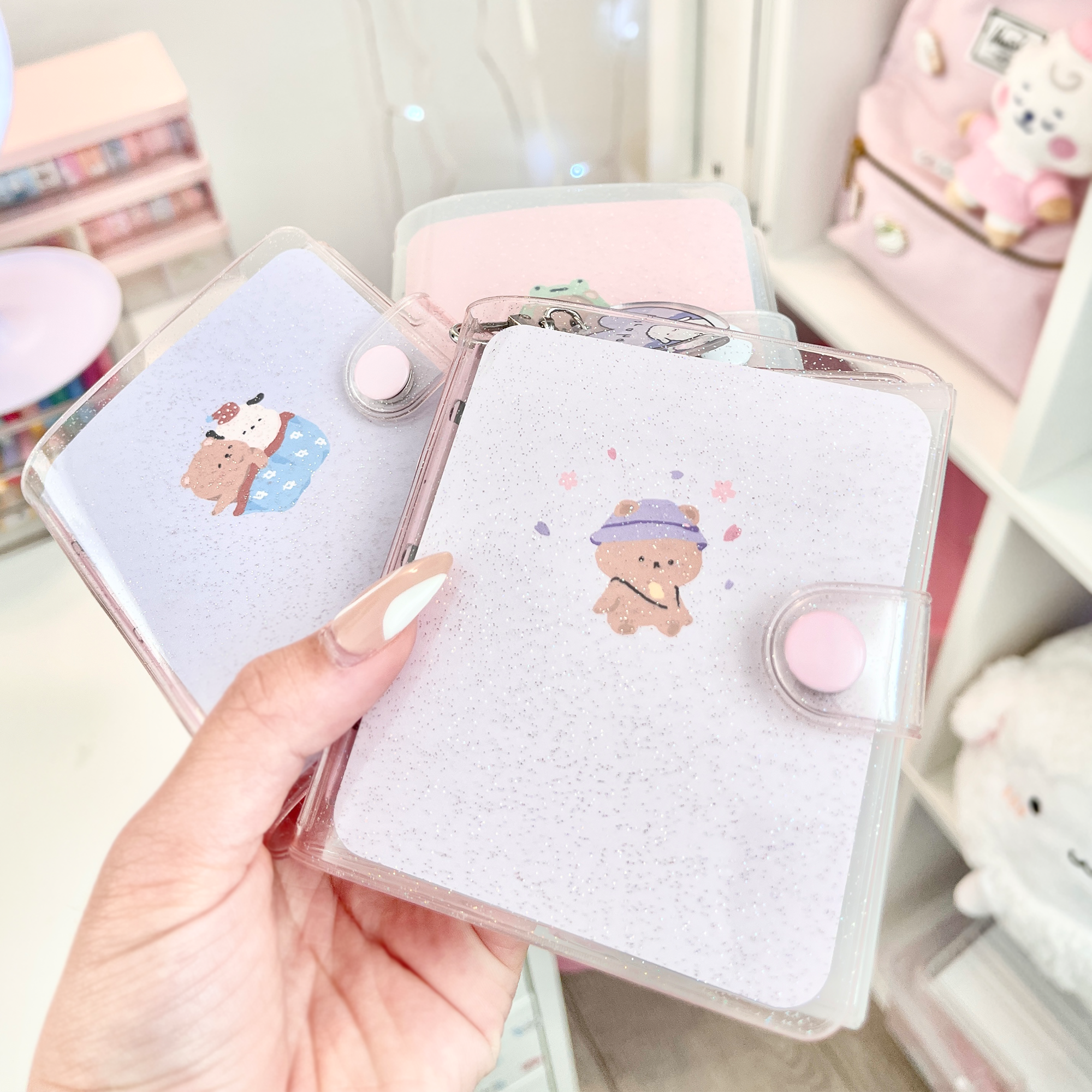 Mika Hearts and Love Mini Pink Glitter 3-Ring Binder – Paper Sutekka  Stationery ペーパーステッカー